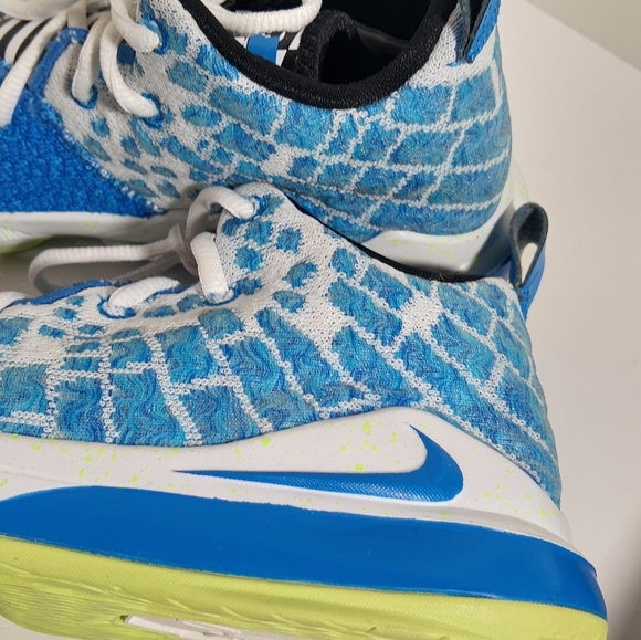 NIKE LEBRON XVII BQ5595-434 KIDS SHOES BLUE - Picture 9 of 9